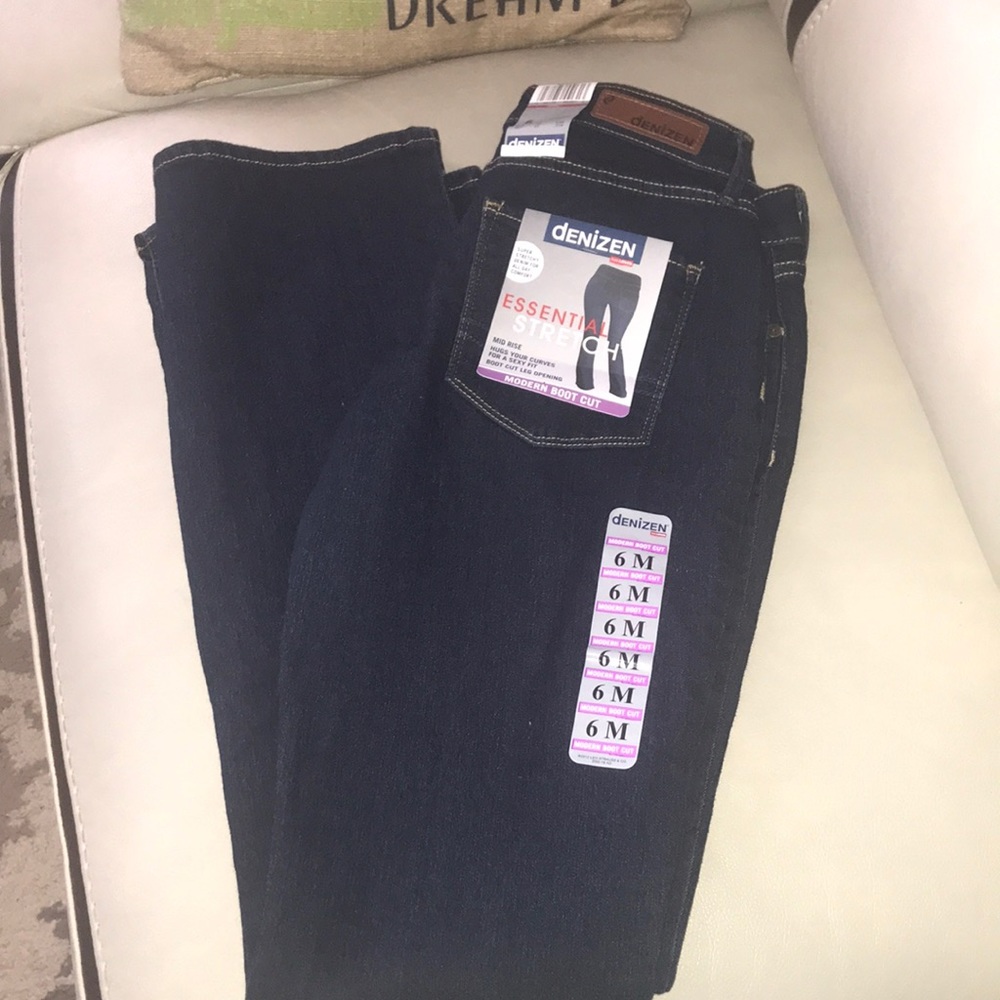 Denizen essential stretch jeans